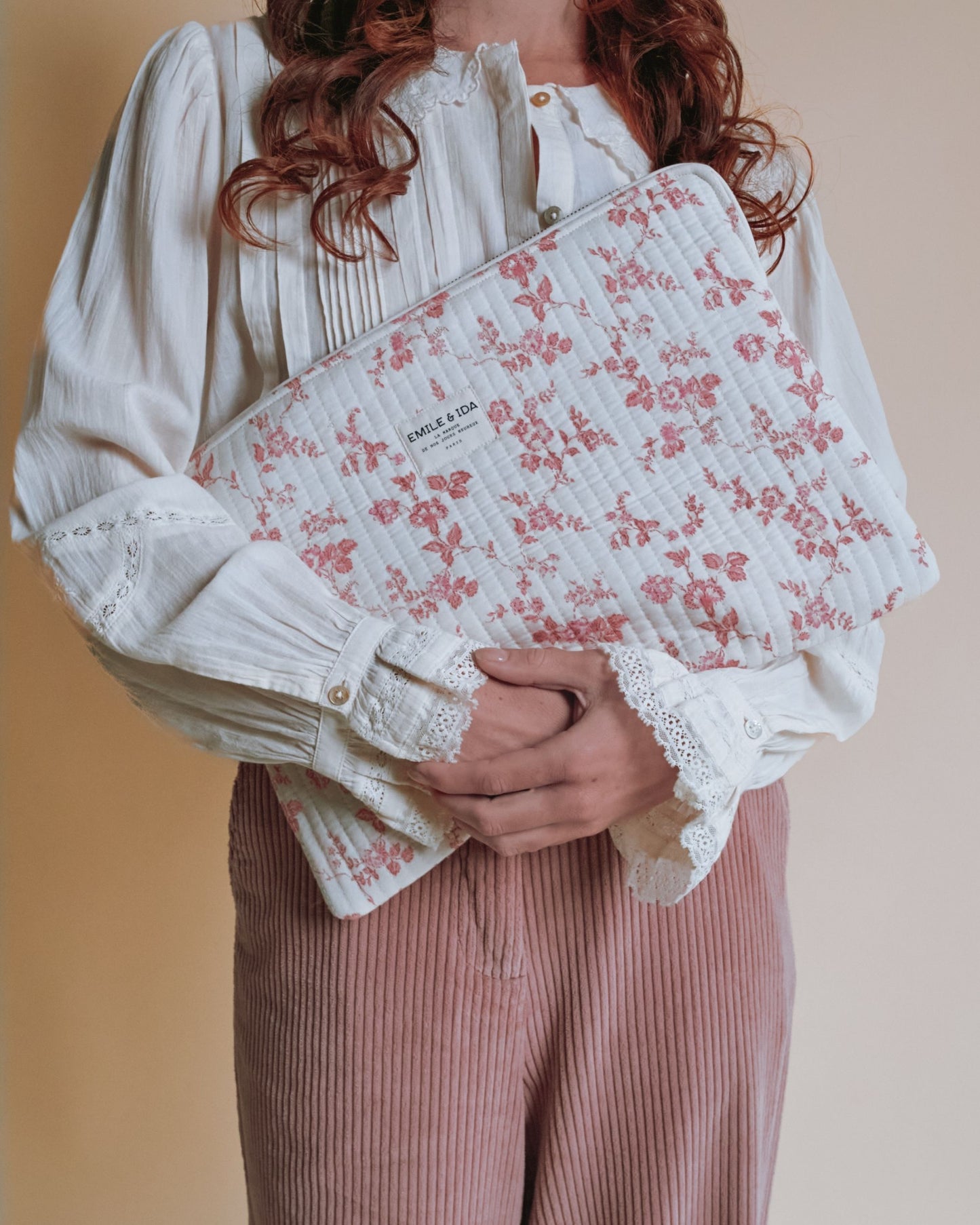 Pochette d'ordinateur - Fleuri écru et rose